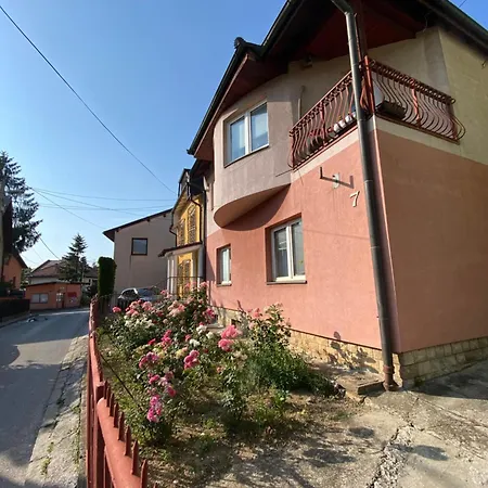 Apartment Cherry Hill